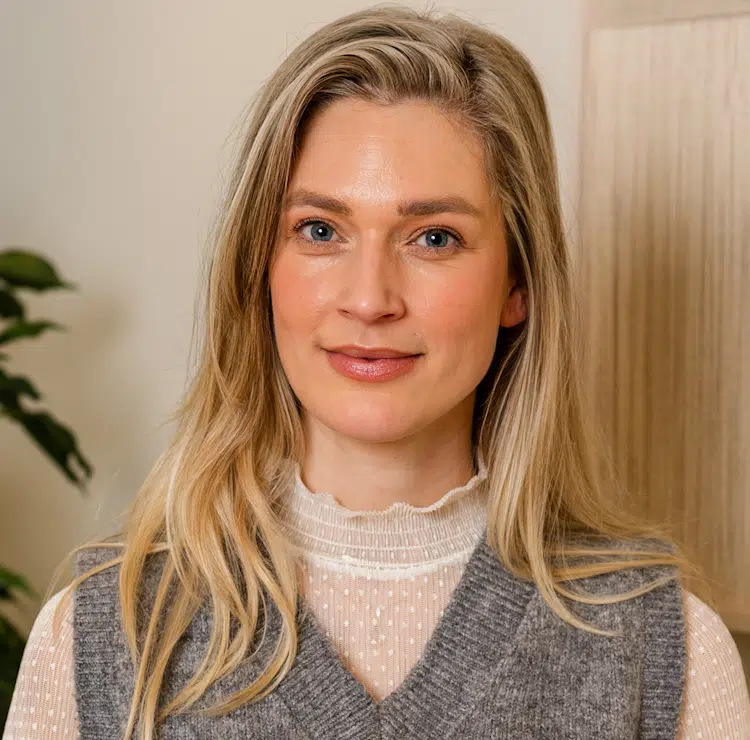 Portrait of Sophie de Vries, Head of Hospitality at Grid Hospitality